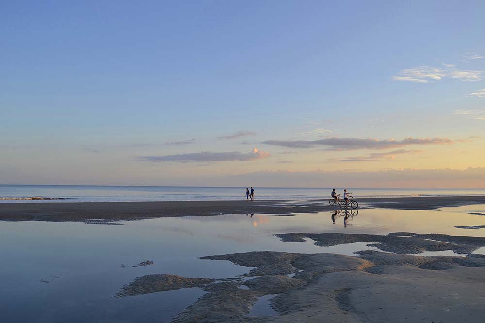 The sunset along the beach of Hilton Head Island, South Carolina
