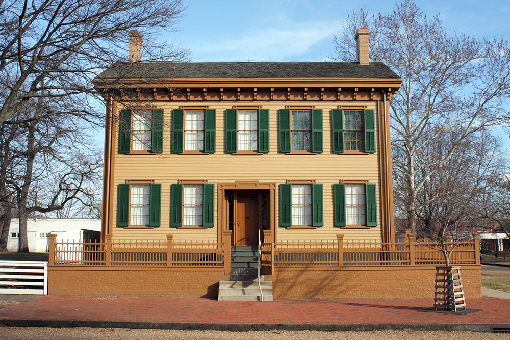 Lincoln’s Home Nation Historic Site. Tour this national treasure while nursing in Illinois.